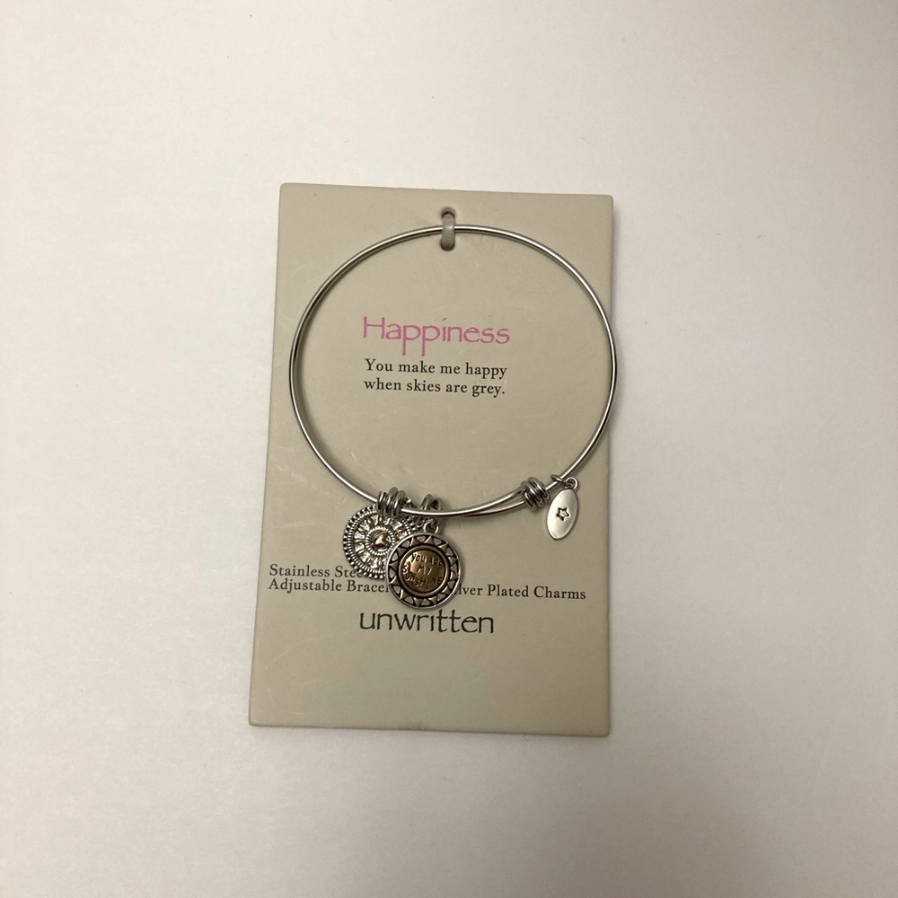 Necklace - Picture 2 of 3